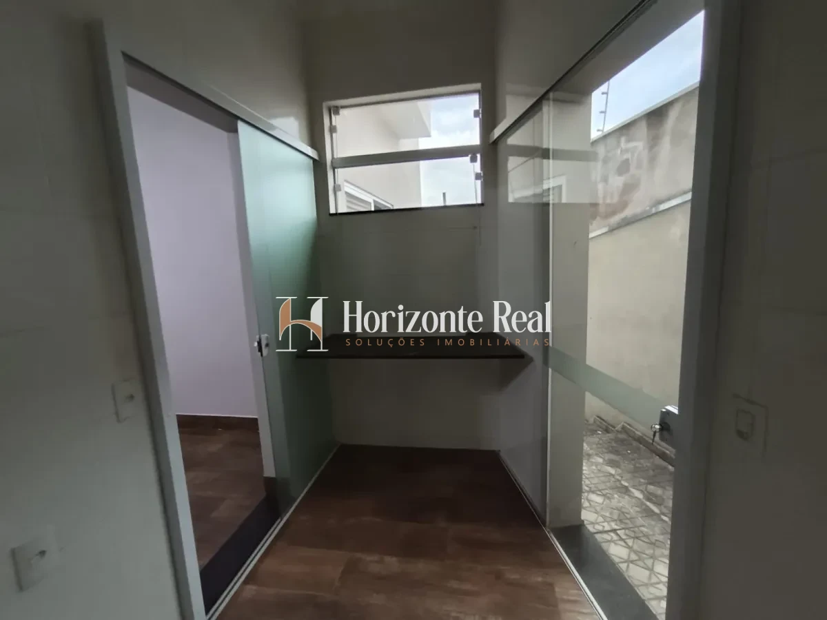 Imagem de VENDE-SE CASA ALTO PADRÃO NO CENTRO DA CIDADE