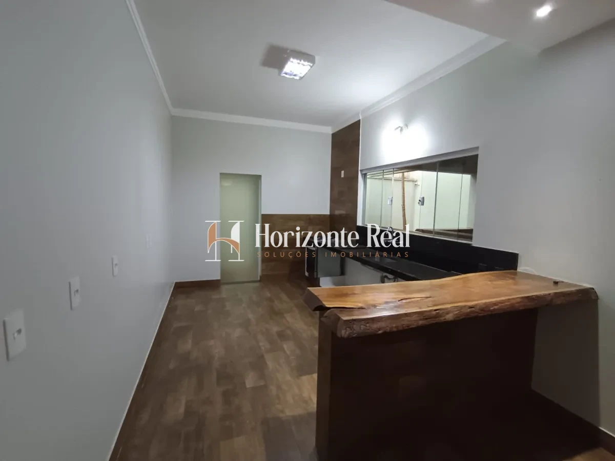 Imagem de VENDE-SE CASA ALTO PADRÃO NO CENTRO DA CIDADE