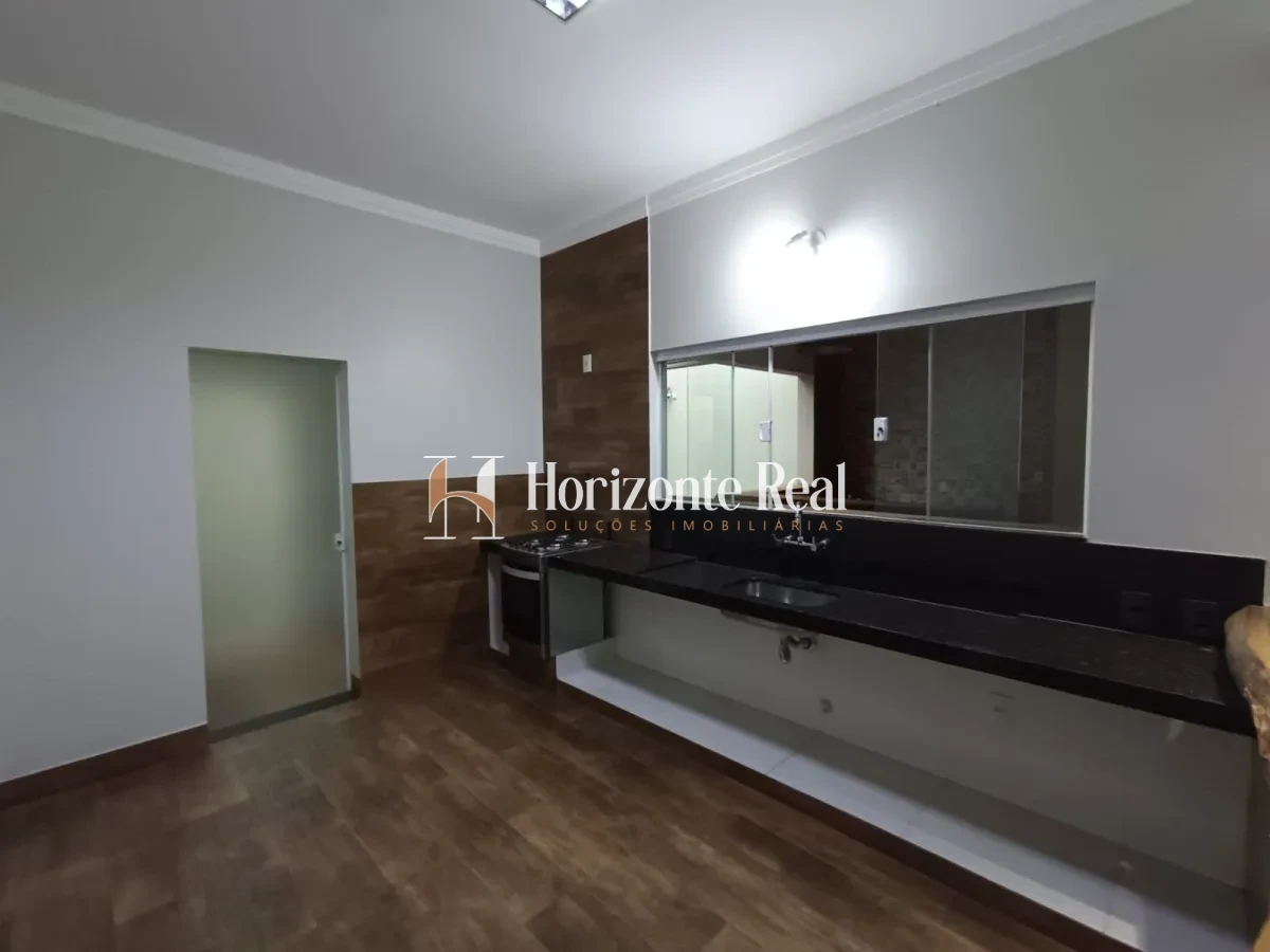 Imagem de VENDE-SE CASA ALTO PADRÃO NO CENTRO DA CIDADE