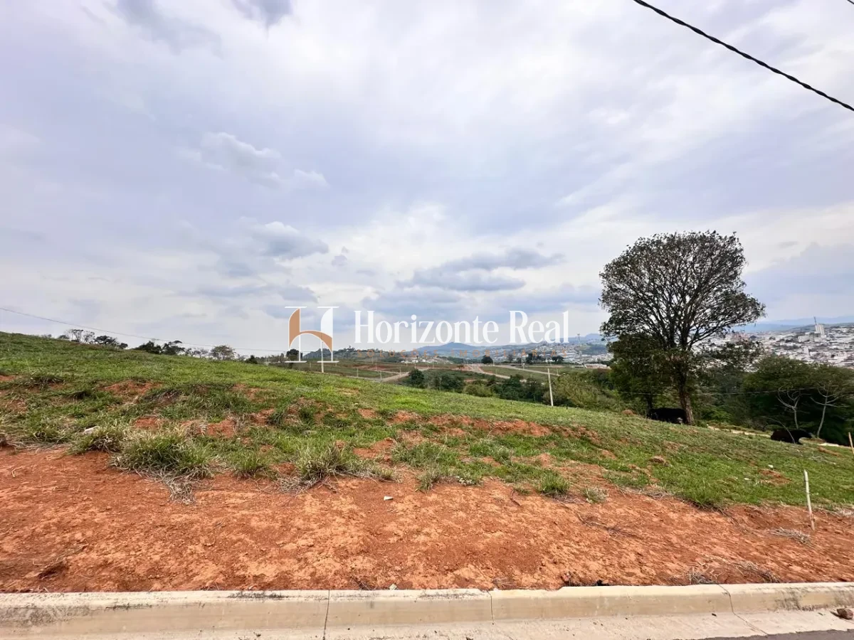 Imagem de TERRENO À VENDA – EXCELENTE LOCALIZAÇÃO!