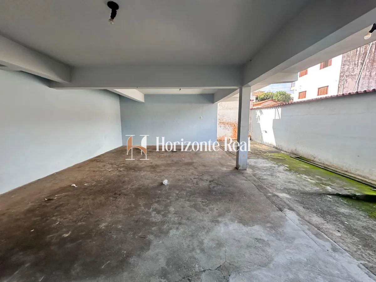 Imagem de ALUGA-SE CASA ESPAÇOSA E BEM LOCALIZADA !