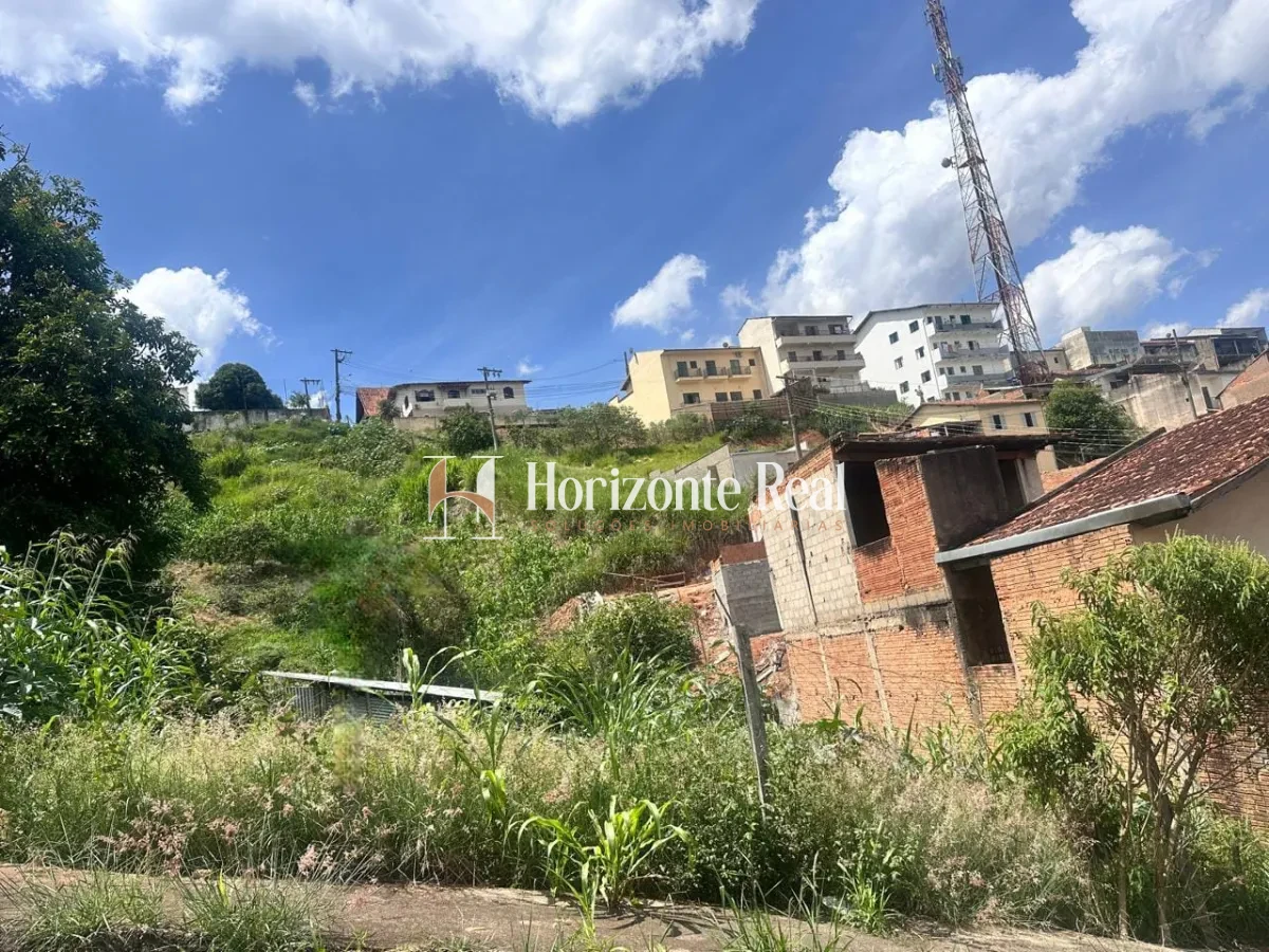 Imagem de TERRENO À VENDA – 264,74 m² | ÓTIMA LOCALIZAÇÃO