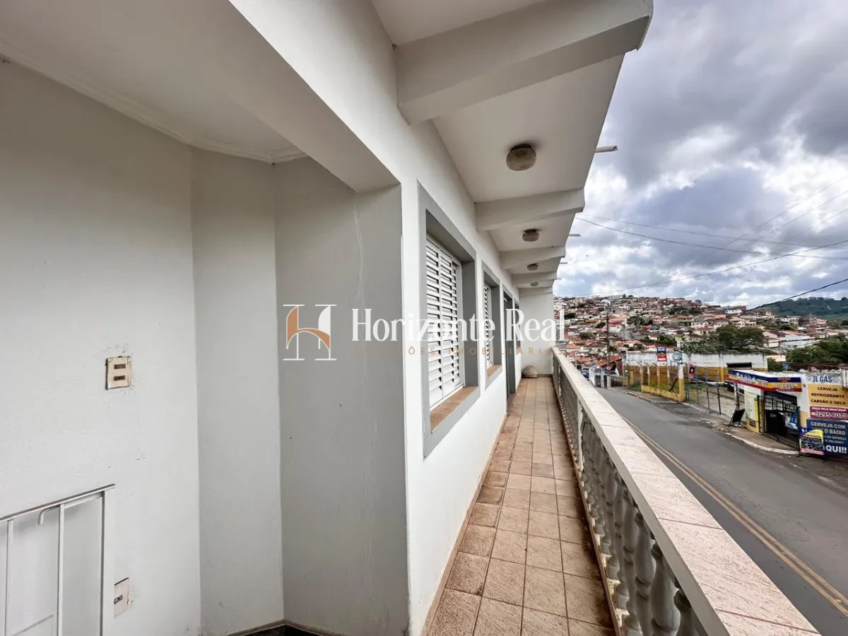 Imagem de VENDE-SE UMA EXCELENTE CASA – OPORTUNIDADE IMPERDÍVEL!