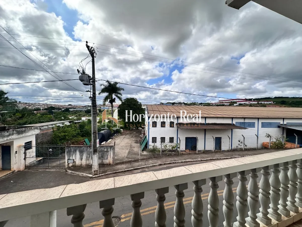 Imagem de VENDE-SE UMA EXCELENTE CASA – OPORTUNIDADE IMPERDÍVEL!