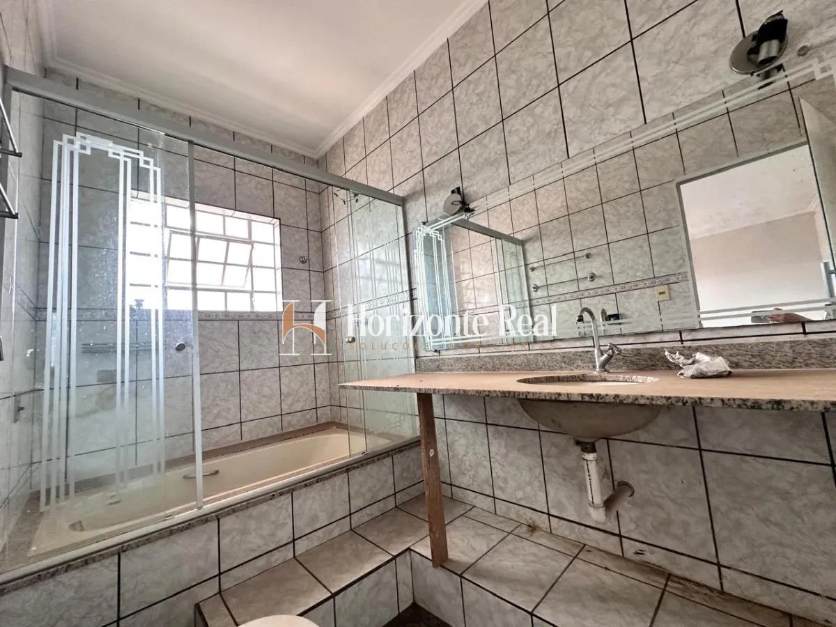 Imagem de VENDE-SE UMA EXCELENTE CASA – OPORTUNIDADE IMPERDÍVEL!