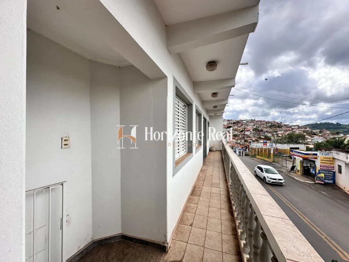Imagem de VENDE-SE UMA EXCELENTE CASA – OPORTUNIDADE IMPERDÍVEL!