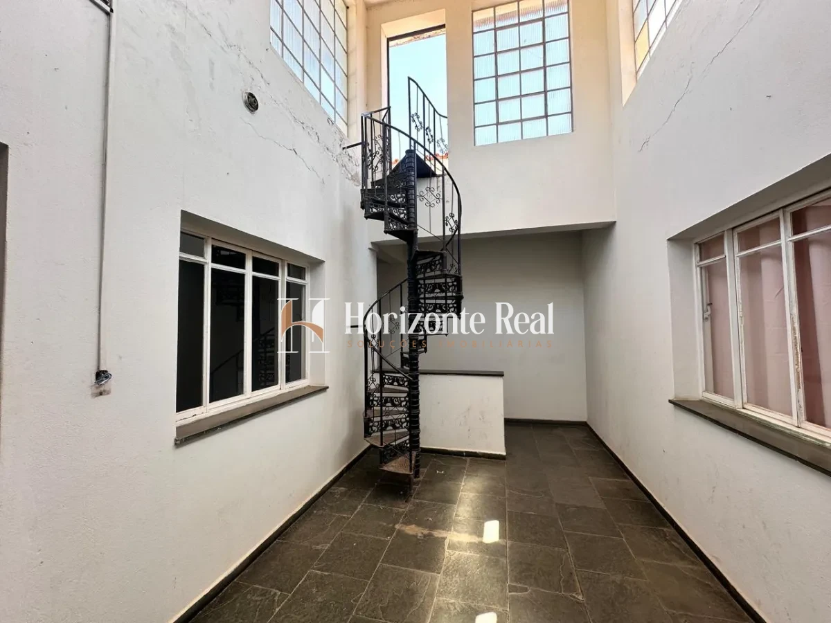 Imagem de VENDA DE 2 APARTAMENTOS | EXCELENTE LOCALIZAÇÃO!