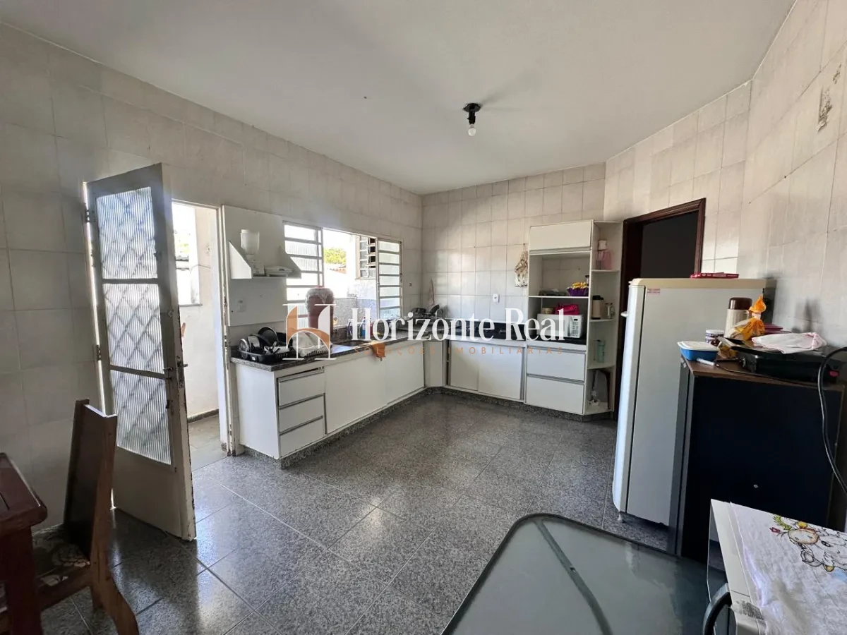 Imagem de VENDA DE 2 APARTAMENTOS | EXCELENTE LOCALIZAÇÃO!