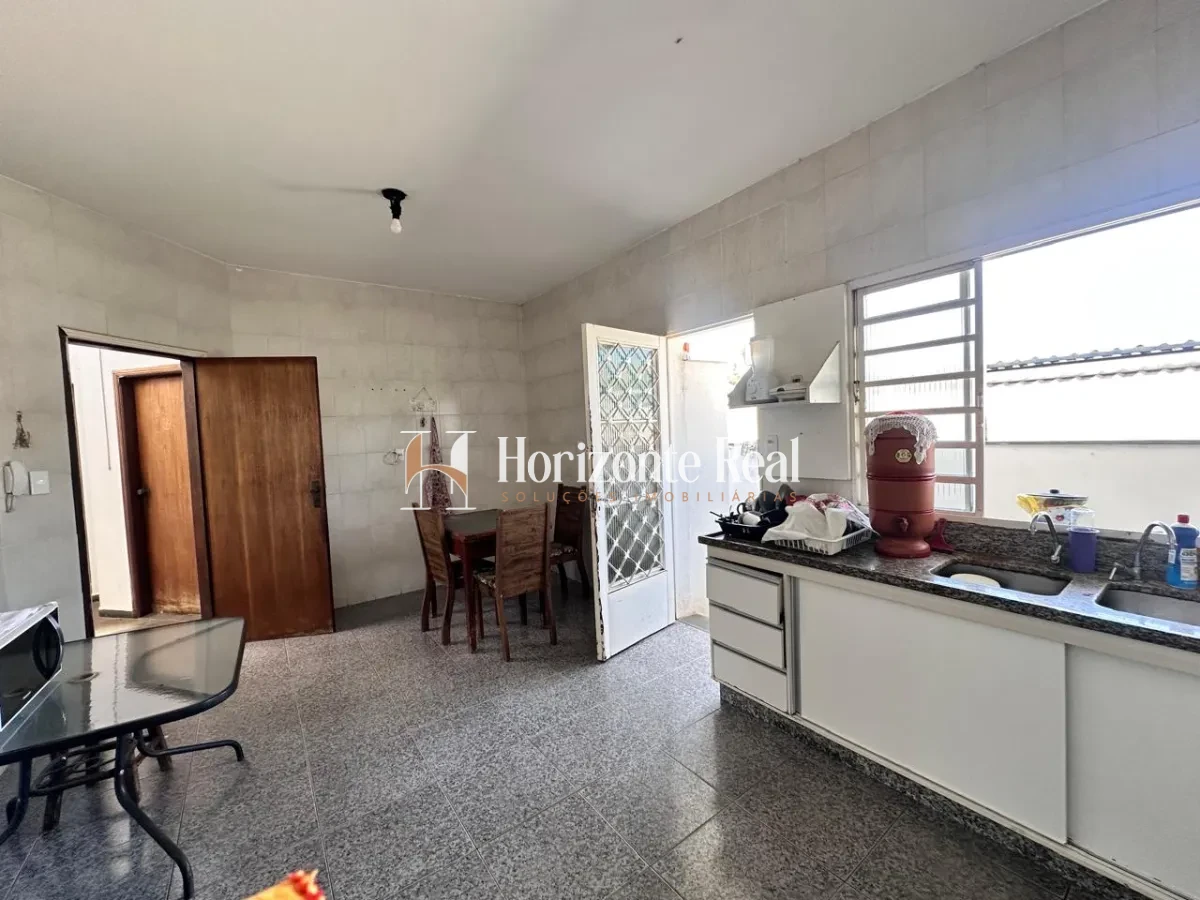 Imagem de VENDA DE 2 APARTAMENTOS | EXCELENTE LOCALIZAÇÃO!