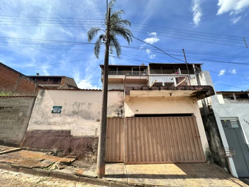 Imagem de VENDE-SE CASA – EXCELENTE OPORTUNIDADE!