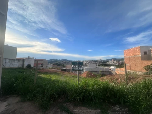 Imagem de VENDE-SE TERRENO | JARDIM DAS OLIVEIRAS