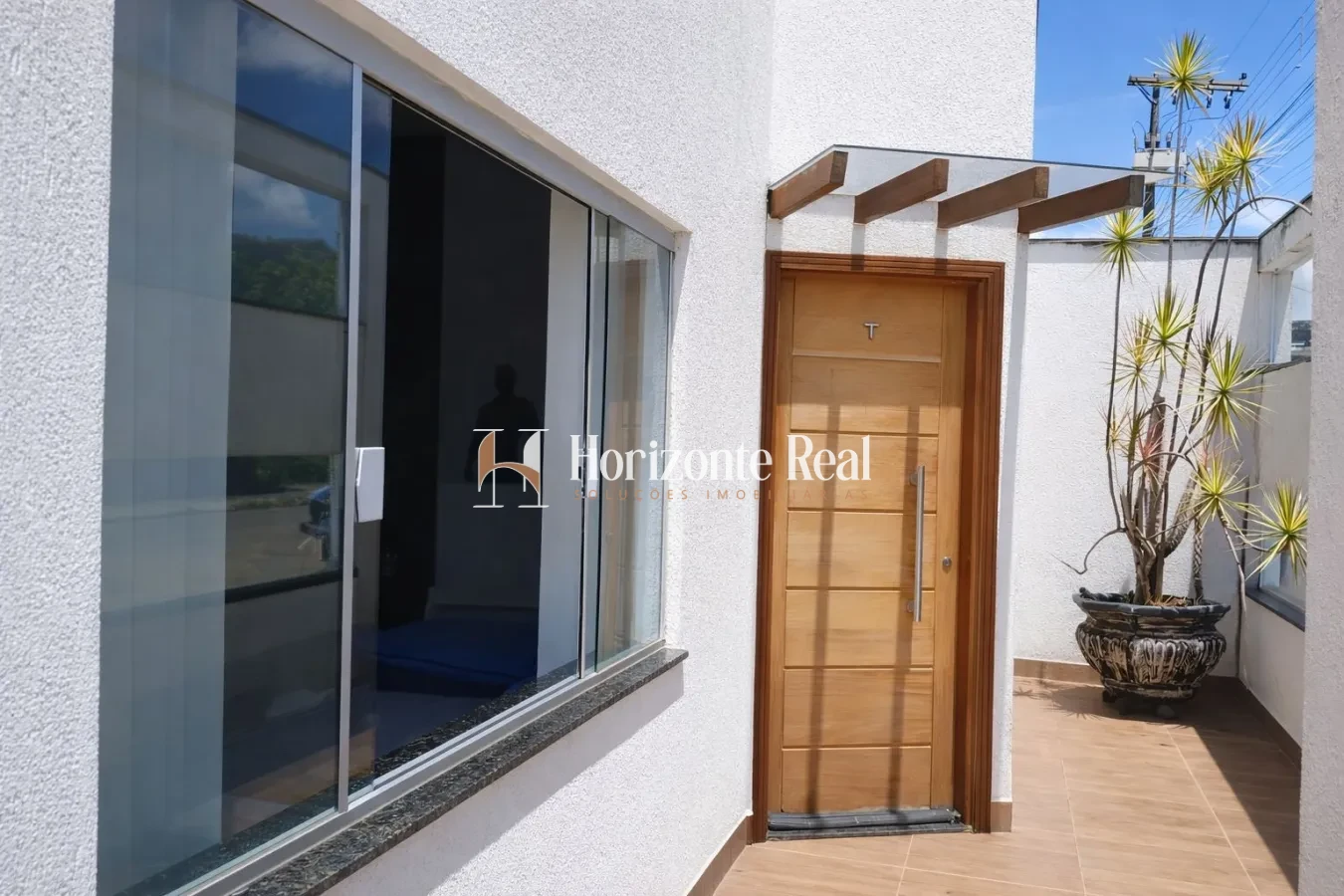 Imagem de VENDE-SE LINDA CASA COM ÁREA DE LAZER COMPLETA – EXCELENTE LOCALIZAÇÃO!