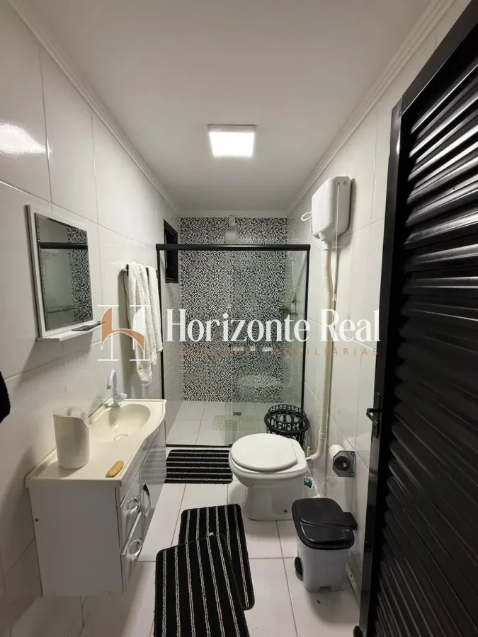 Imagem de VENDE-SE LINDA CHÁCARA A APENAS 6 KM DA CIDADE