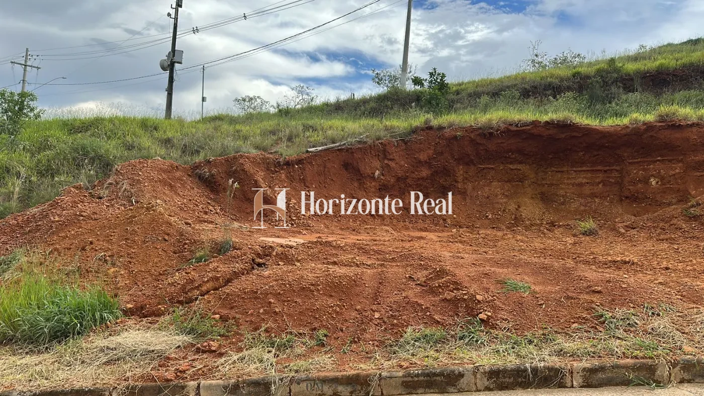 Imagem de TERRENO À VENDA | 240m²