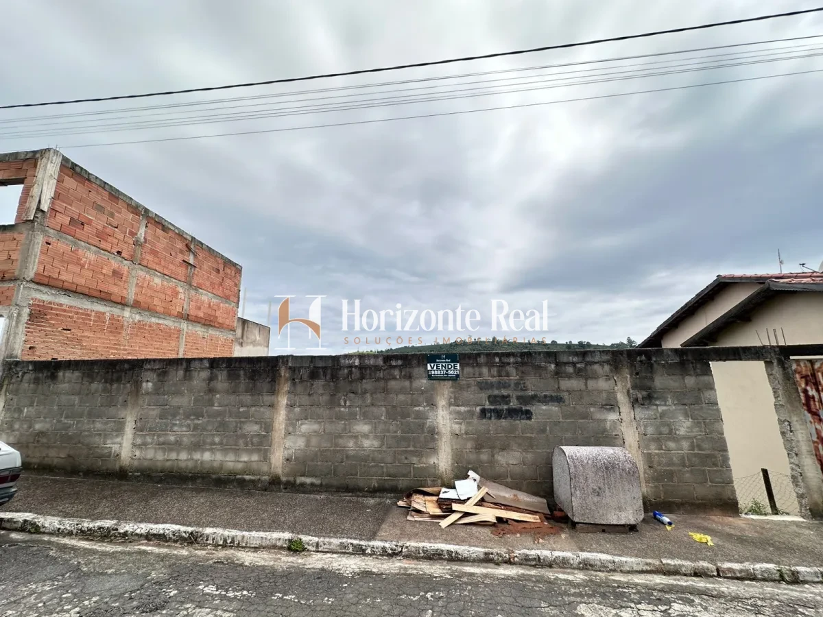 Imagem de TERRENO À VENDA – EXCELENTE OPORTUNIDADE!