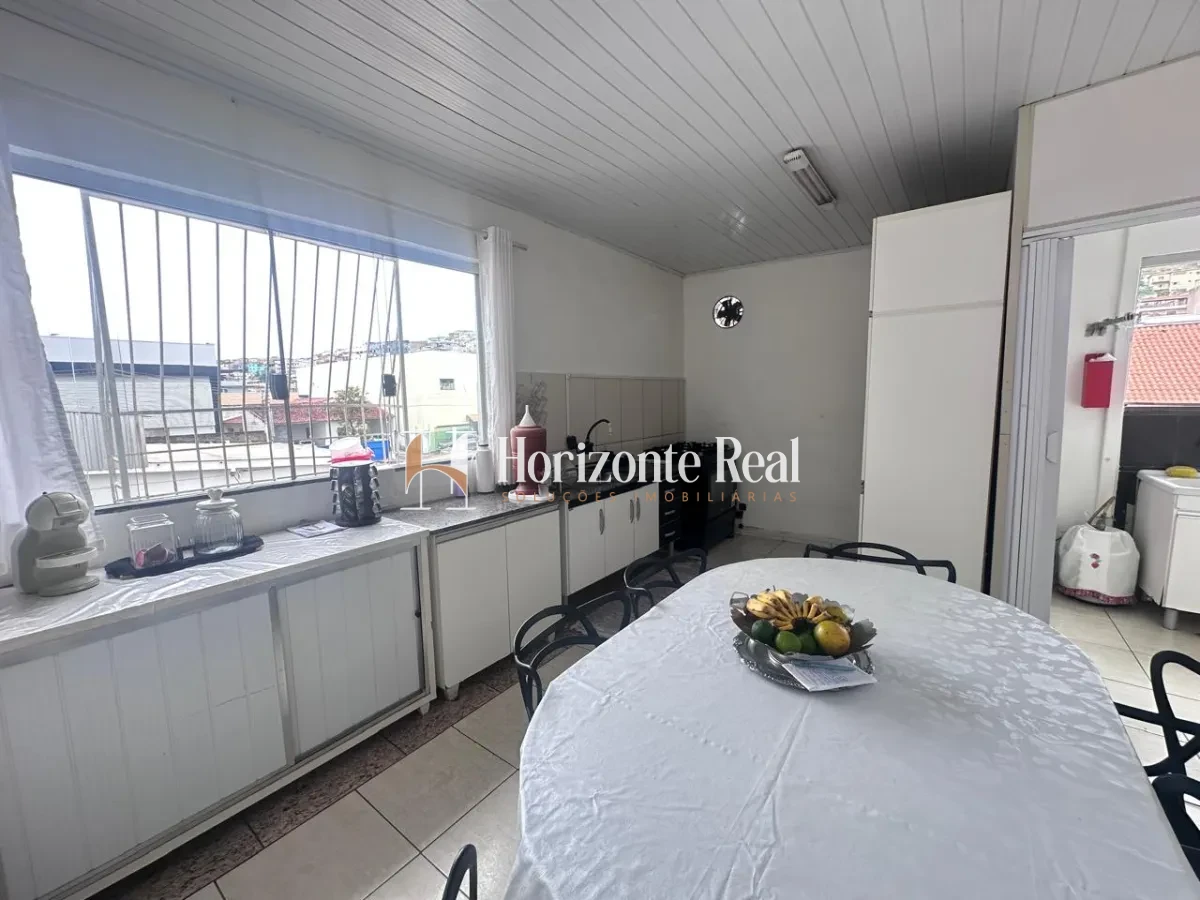 Imagem de APARTAMENTO À VENDA – ÓTIMA LOCALIZAÇÃO