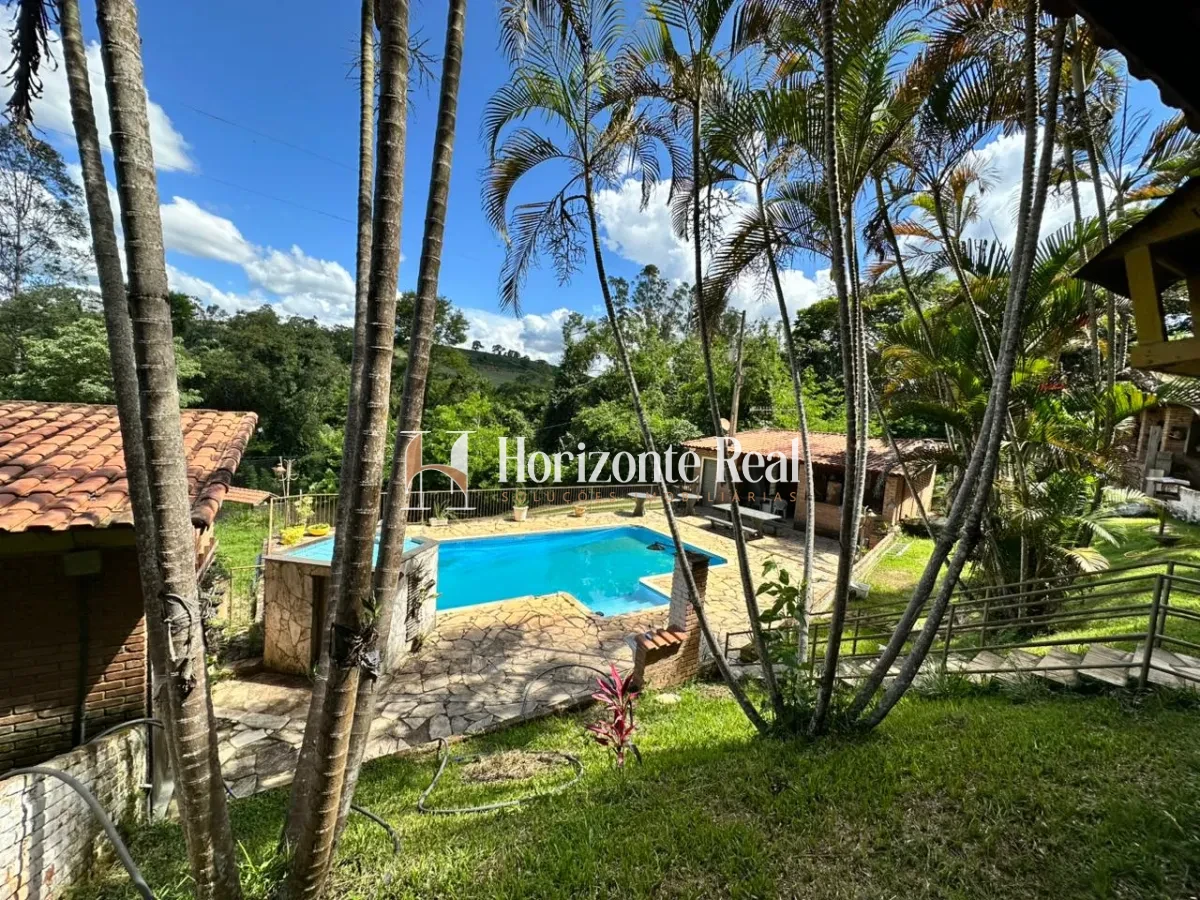 Imagem de VENDE-SE LINDA CHÁCARA – PRONTA PARA MORAR E LAZER