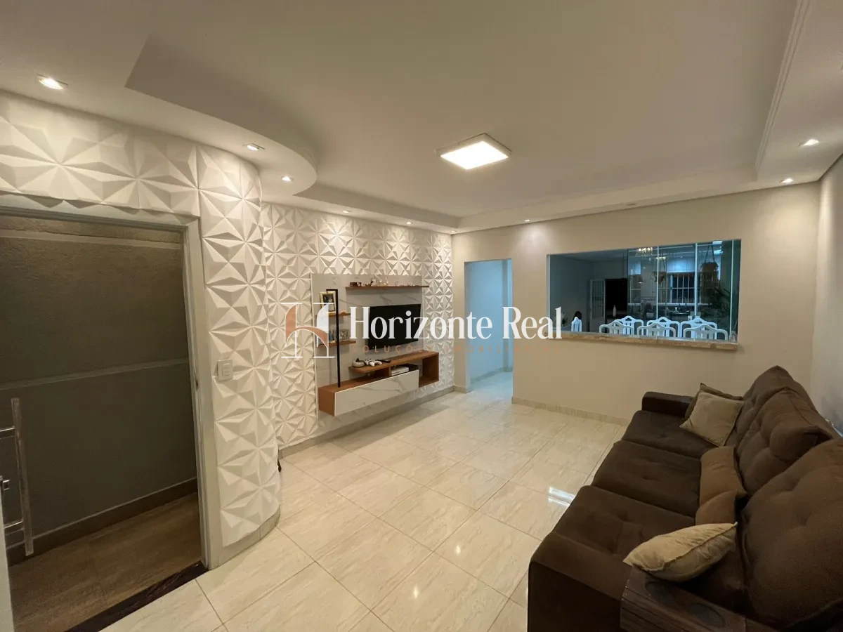 Imagem de LINDA CASA À VENDA – CONFORTO, ESPAÇO E LAZER COMPLETO!