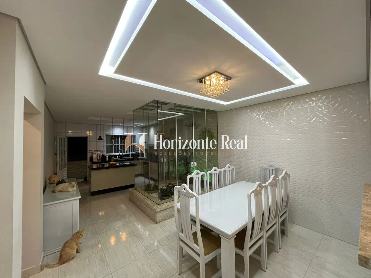 Imagem de LINDA CASA À VENDA – CONFORTO, ESPAÇO E LAZER COMPLETO!