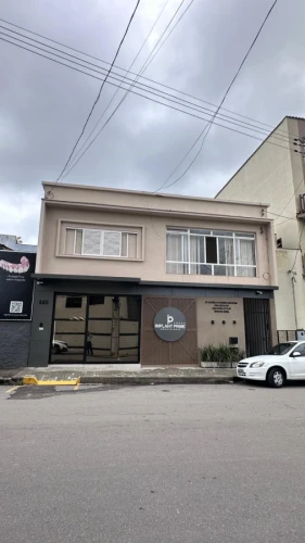 Imagem de CASA À VENDA NO CENTRO DA CIDADE