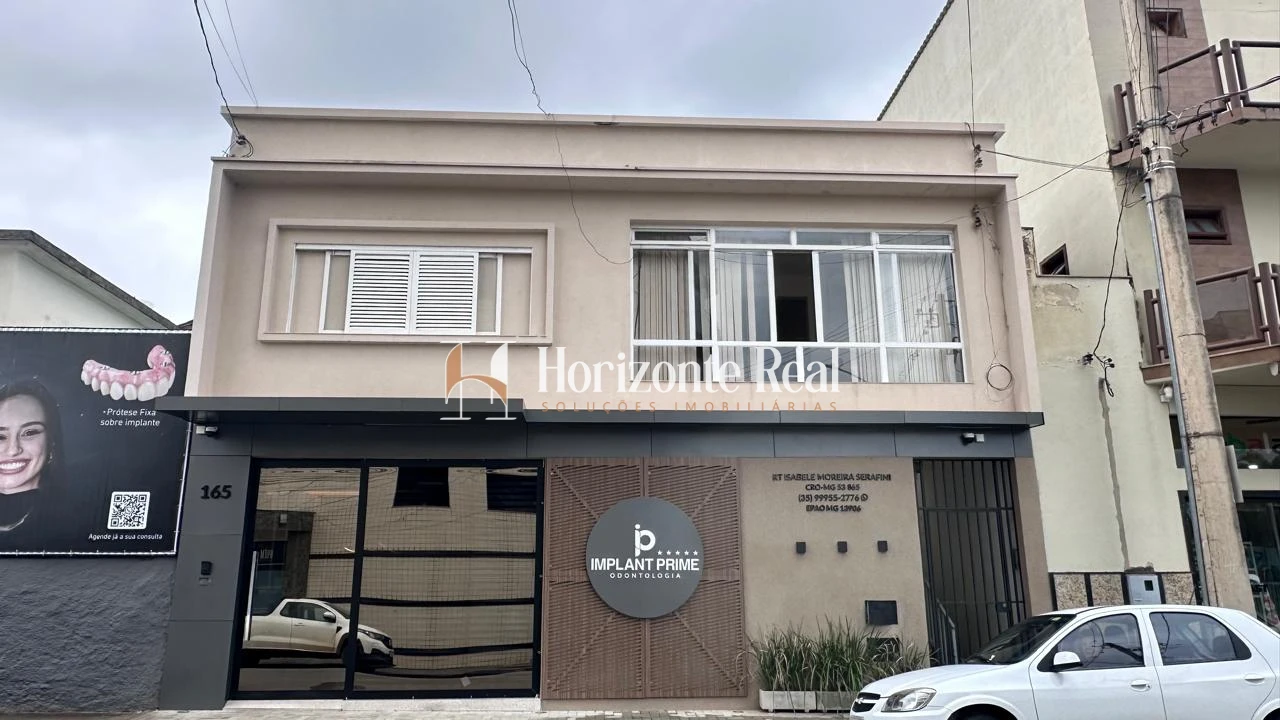 Imagem de CASA À VENDA NO CENTRO DA CIDADE