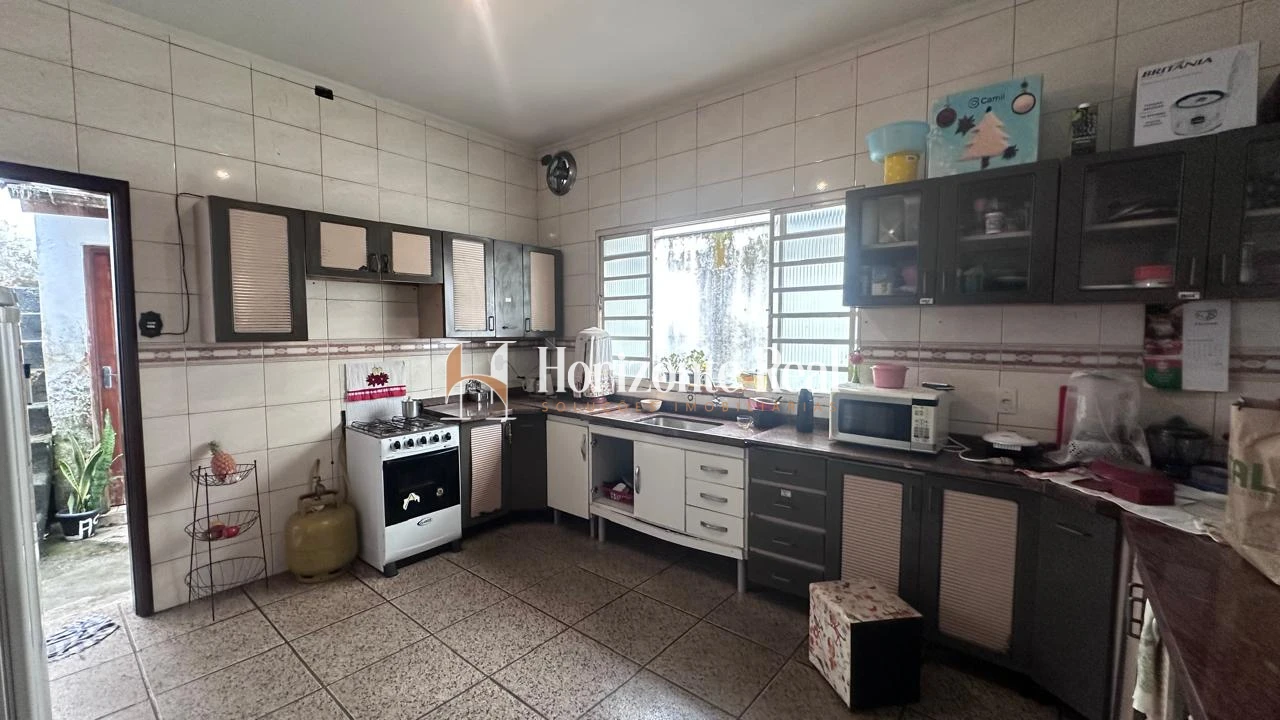 Imagem de CASA À VENDA NO CENTRO DA CIDADE