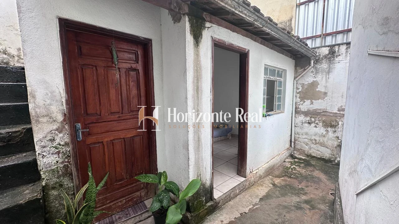 Imagem de CASA À VENDA NO CENTRO DA CIDADE