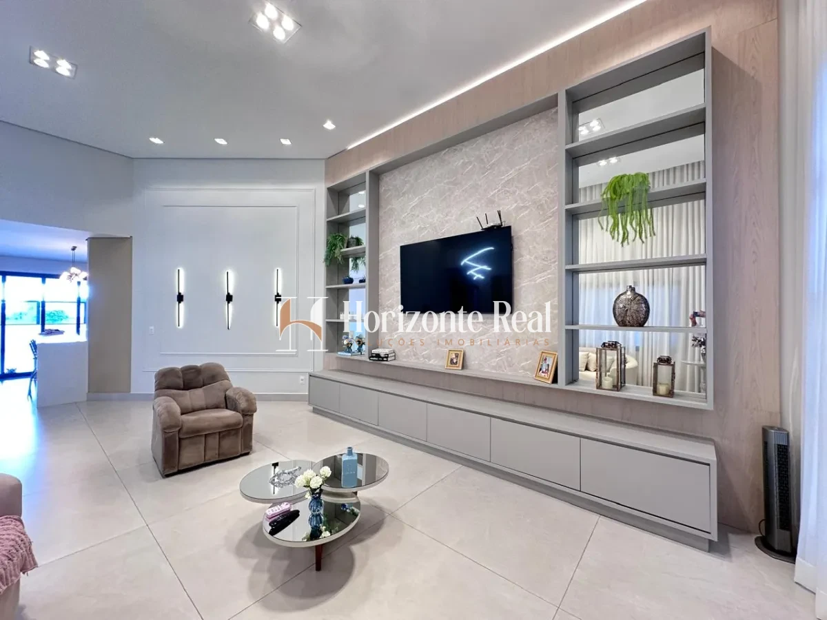 Imagem de EXCELENTE CASA RESIDENCIAL Á VENDA !