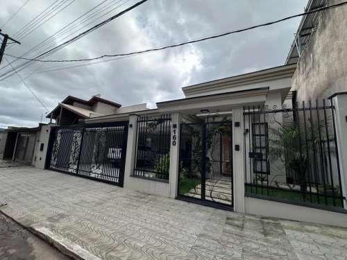 Imagem de EXCELENTE CASA RESIDENCIAL Á VENDA !