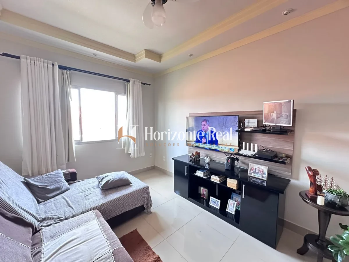 Imagem de EXCELENTE CASA DE DOIS PAVIMENTOS À VENDA – CONFORTO, ESPAÇO E SOFISTICAÇÃO!