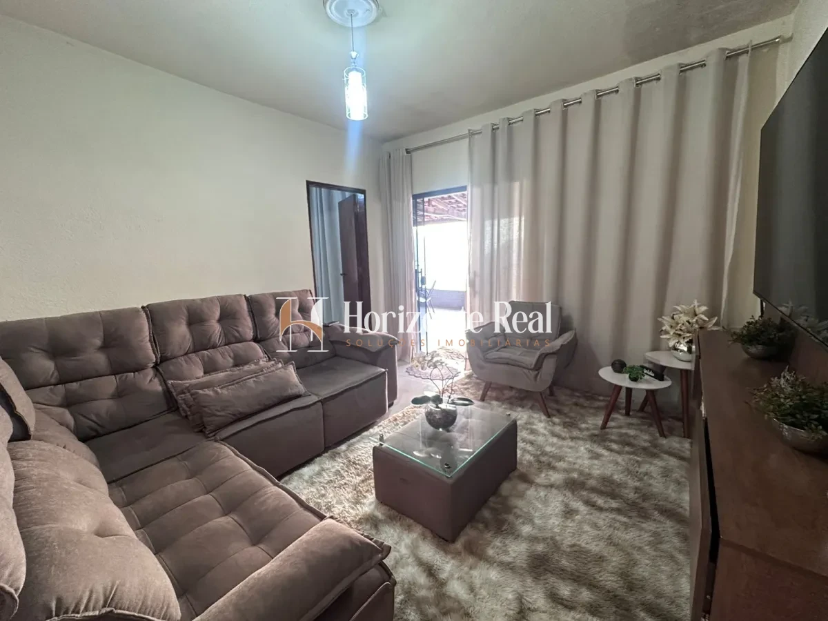 Imagem de EXCELENTE OPORTUNIDADE ! CASA Á VENDA JARDIM DAS OLIVEIRAS.