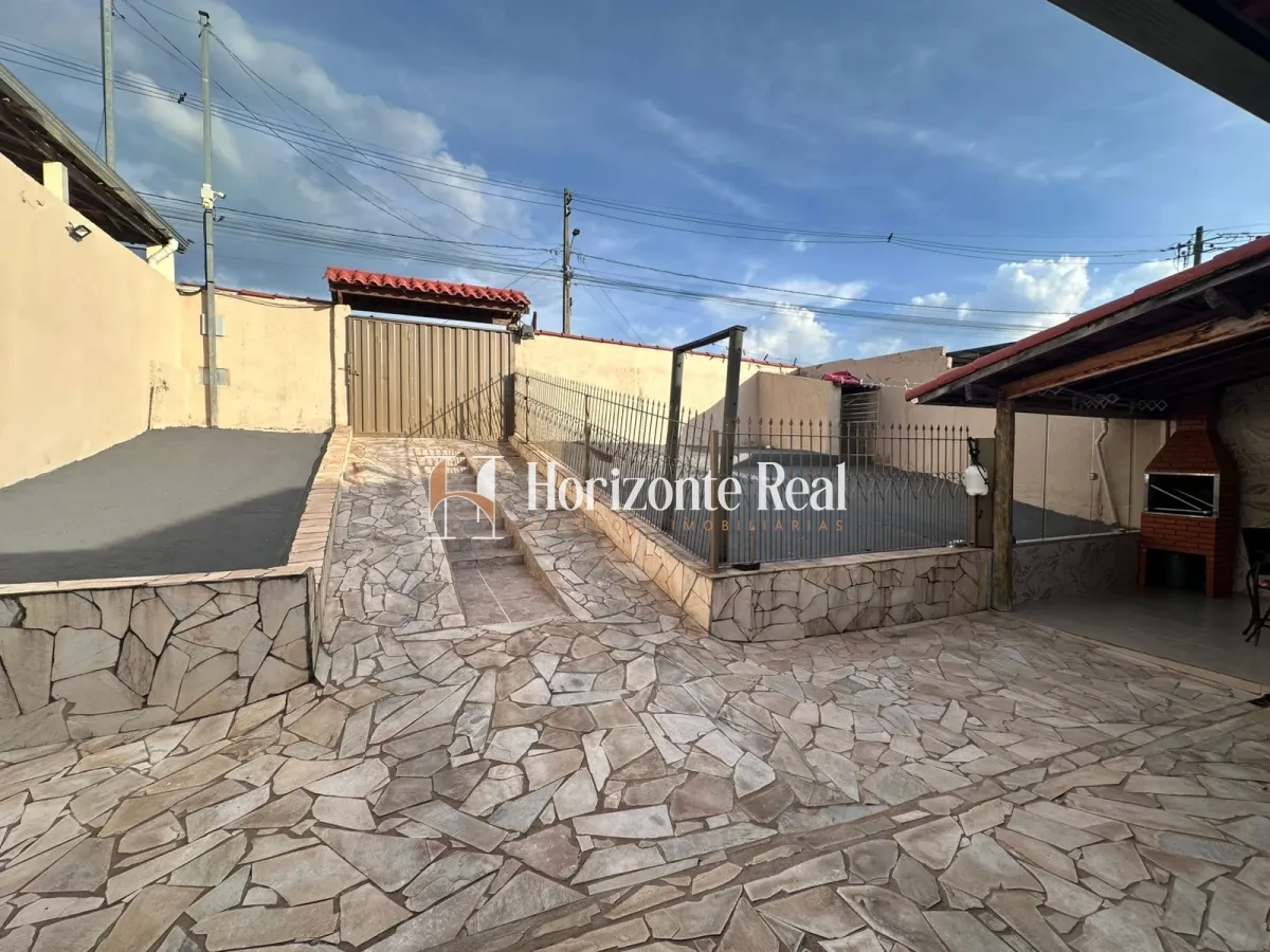 Imagem de EXCELENTE OPORTUNIDADE ! CASA Á VENDA JARDIM DAS OLIVEIRAS.