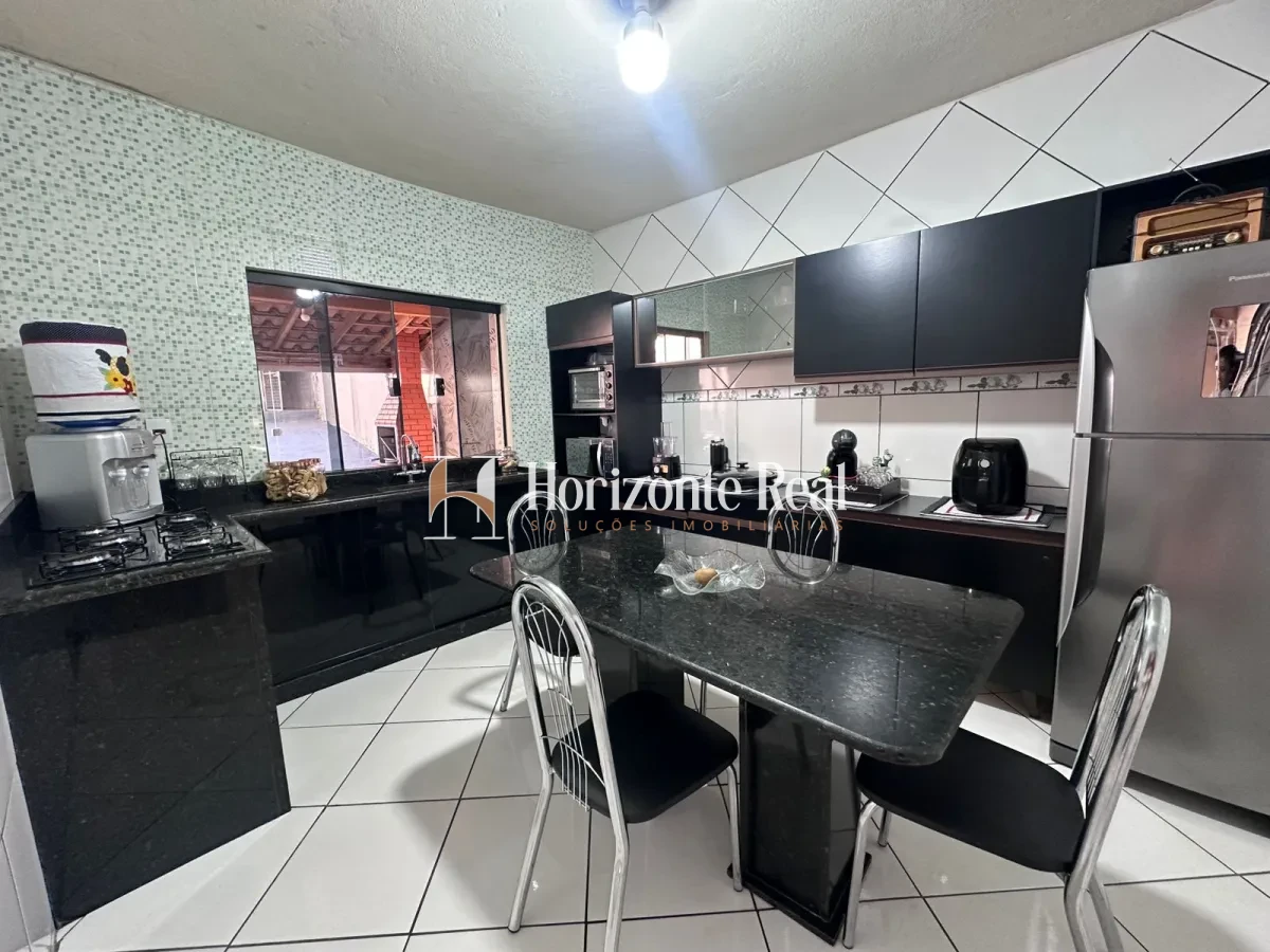 Imagem de EXCELENTE OPORTUNIDADE ! CASA Á VENDA JARDIM DAS OLIVEIRAS.