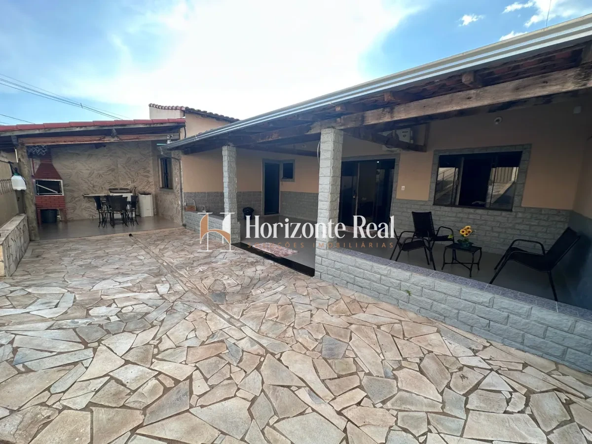 Imagem de EXCELENTE OPORTUNIDADE ! CASA Á VENDA JARDIM DAS OLIVEIRAS.