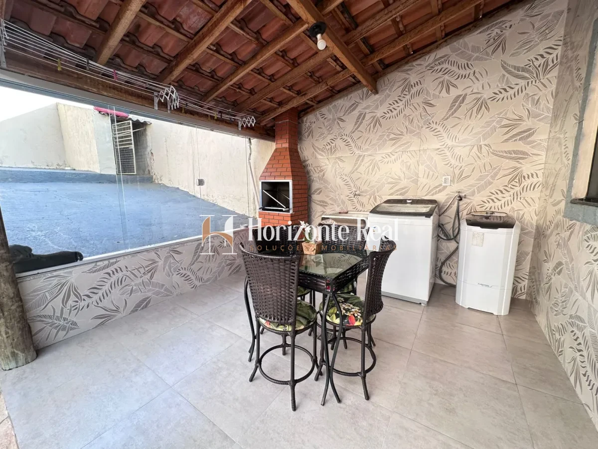 Imagem de EXCELENTE OPORTUNIDADE ! CASA Á VENDA JARDIM DAS OLIVEIRAS.