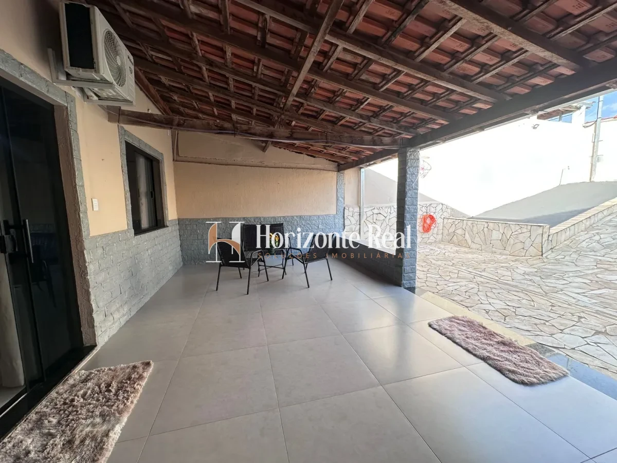 Imagem de EXCELENTE OPORTUNIDADE ! CASA Á VENDA JARDIM DAS OLIVEIRAS.