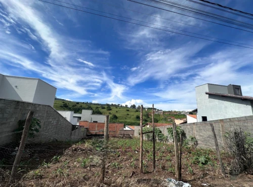 Imagem de TERRENO Á VENDA | 300m² - JARDIM AMERICA