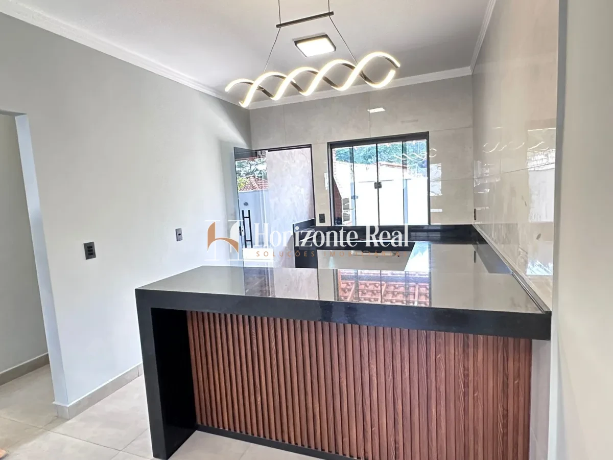 Imagem de OPORTUNIDADE IMPERDÍVEL! CASA Á VENDA