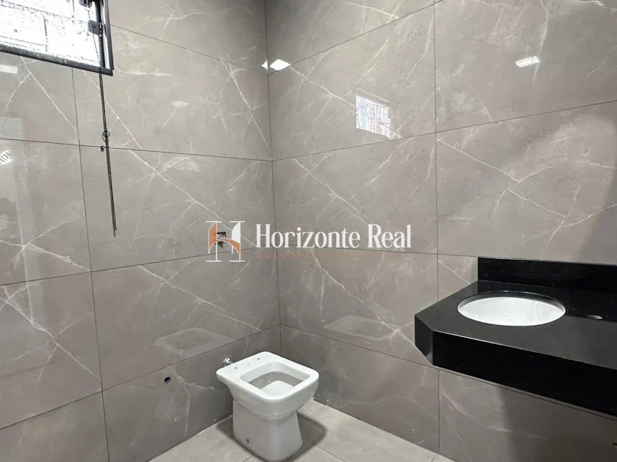 Imagem de OPORTUNIDADE IMPERDÍVEL! CASA Á VENDA