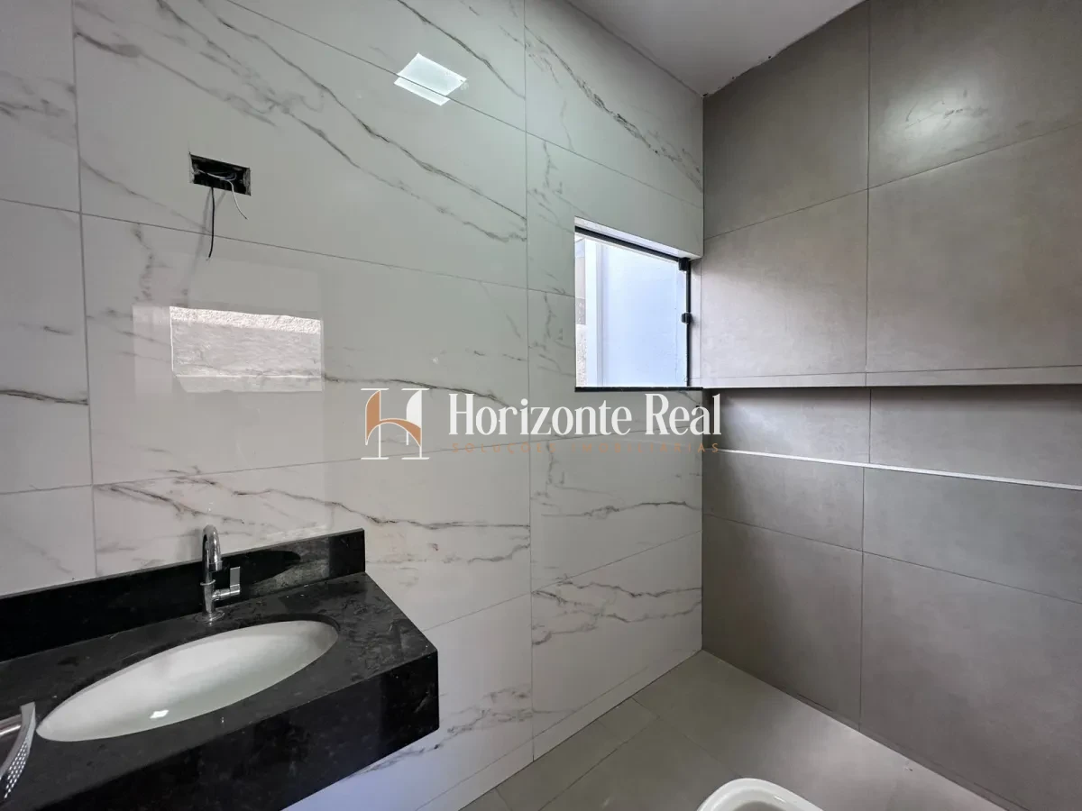 Imagem de CASA Á VENDA | CONFORTO ,TRANQUILIDADE E BOA LOCALIZAÇÃO.