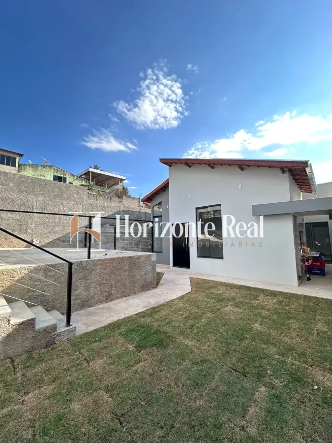 Imagem de CASA Á VENDA | CONFORTO ,TRANQUILIDADE E BOA LOCALIZAÇÃO.