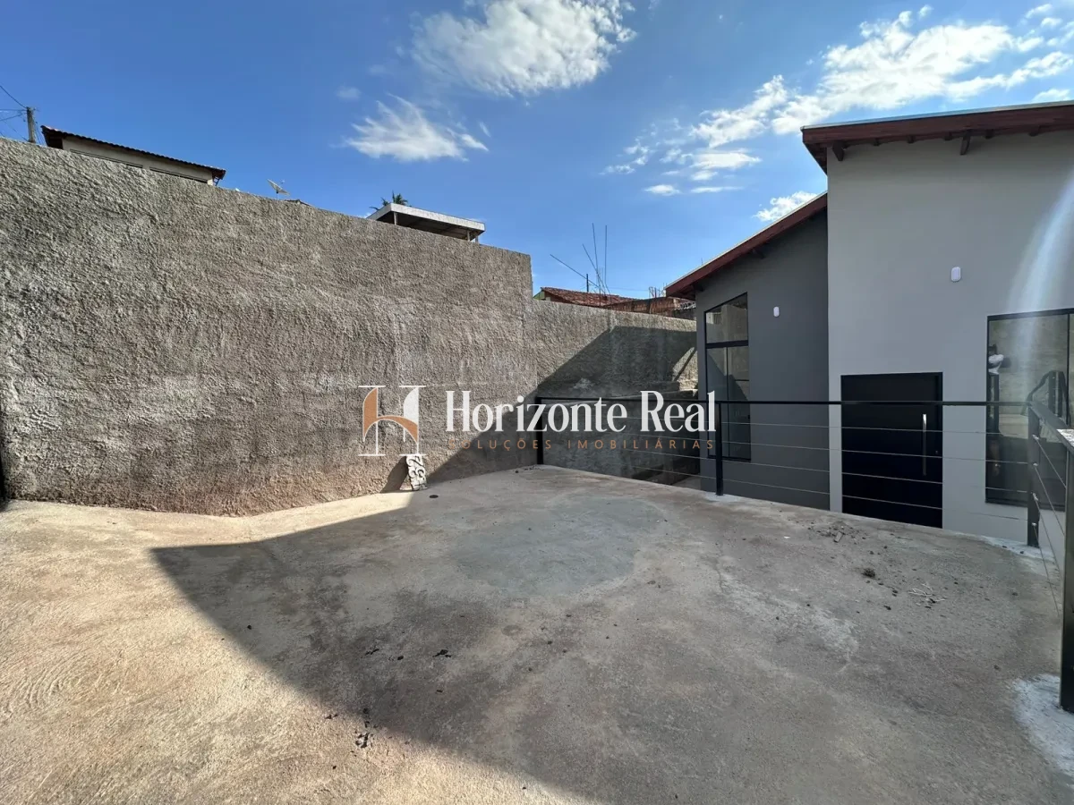 Imagem de CASA Á VENDA | CONFORTO ,TRANQUILIDADE E BOA LOCALIZAÇÃO.