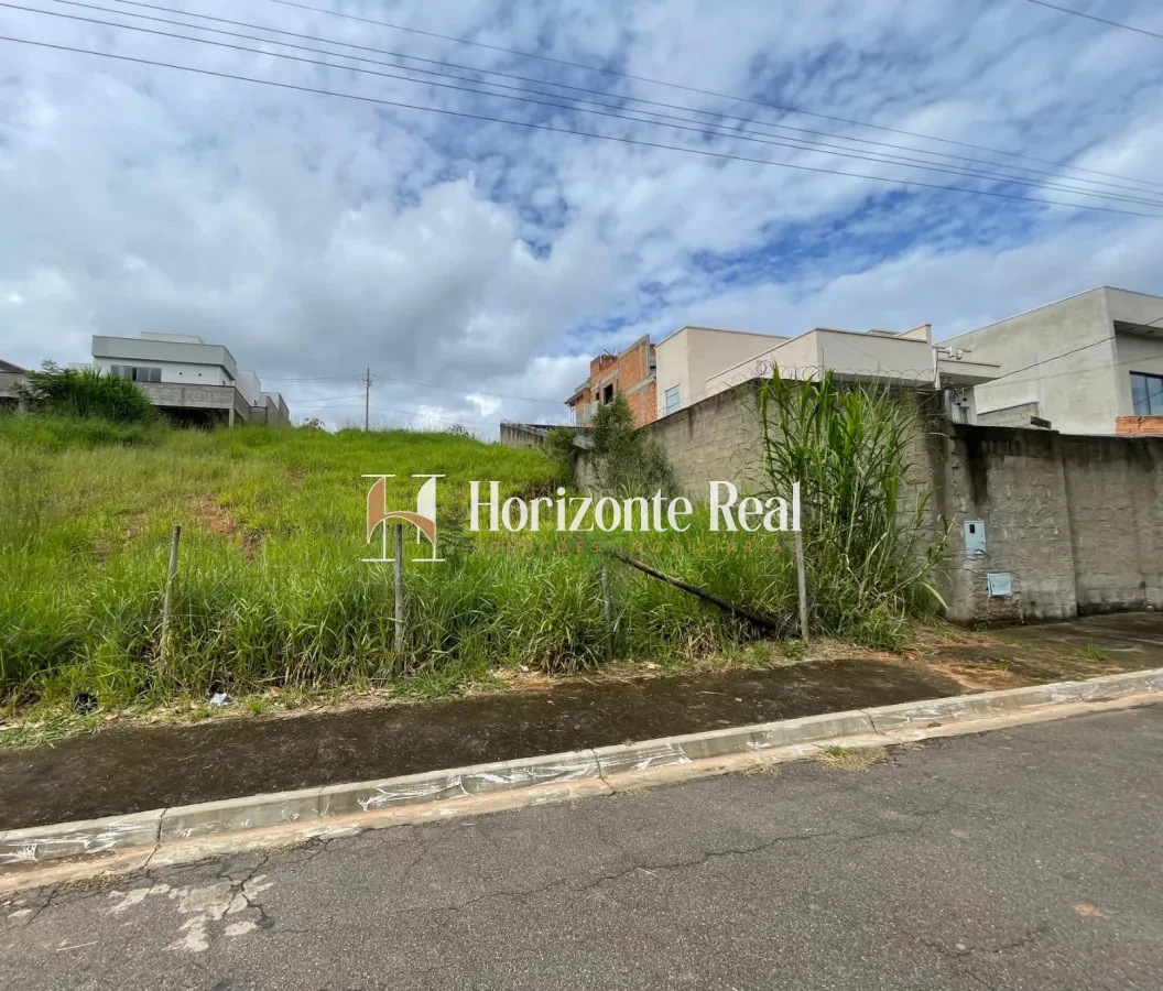 Imagem de TERRENO Á VENDA | 300m²