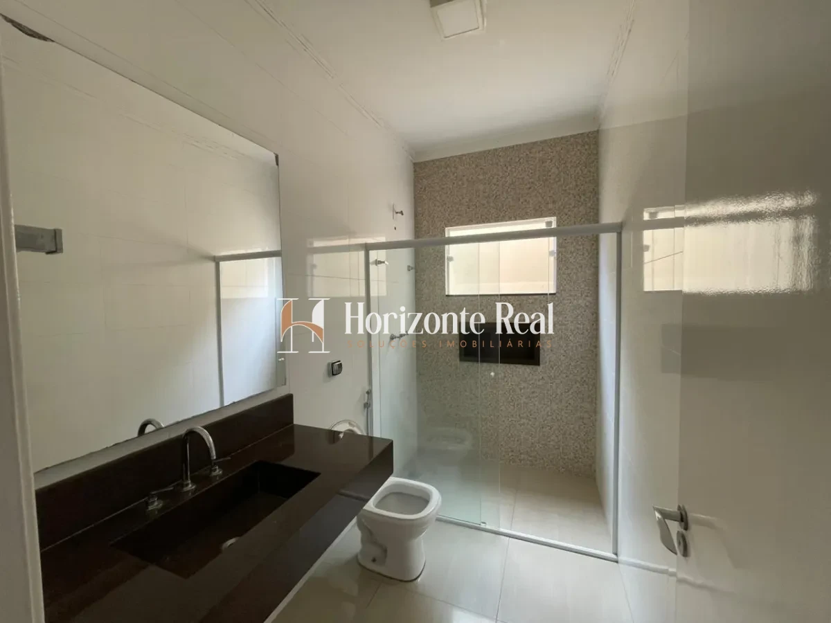 Imagem de CASA PARA ALUGUEL NO CENTRO DA CIDADE.