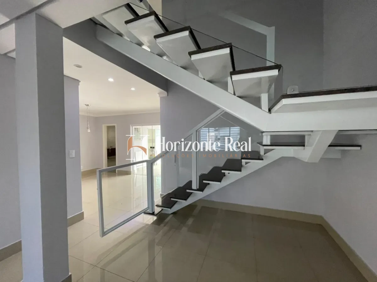 Imagem de CASA PARA ALUGUEL NO CENTRO DA CIDADE.