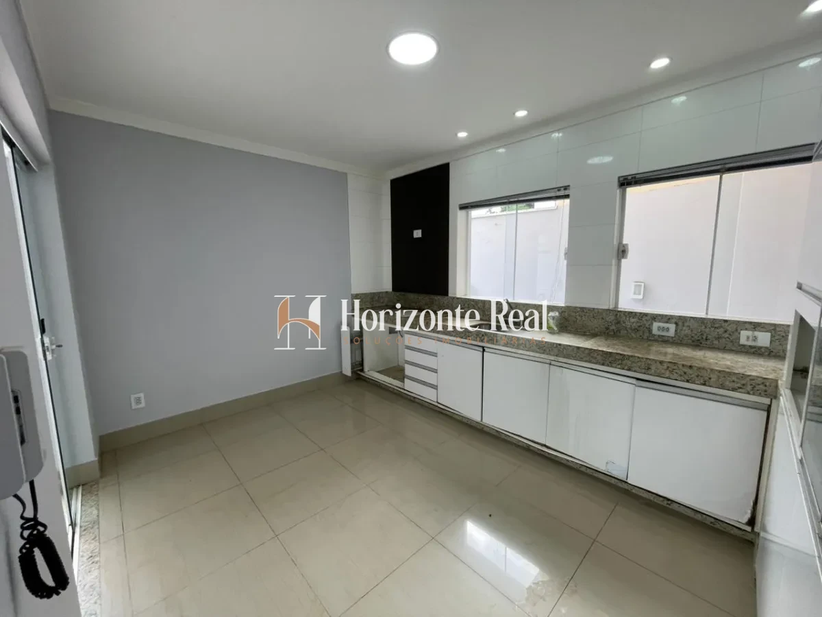 Imagem de CASA PARA ALUGUEL NO CENTRO DA CIDADE.