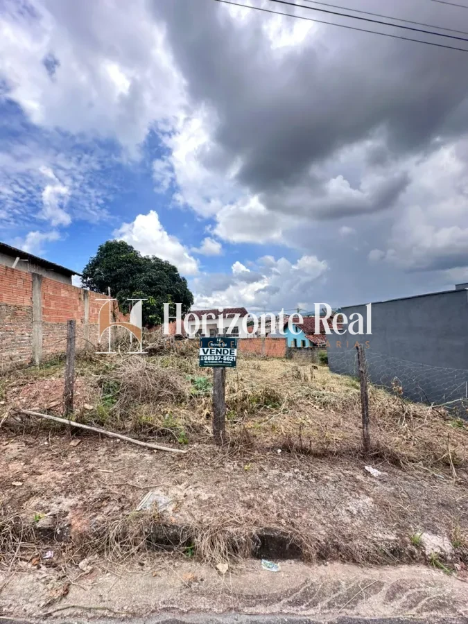 Imagem de VENDE-SE LOTE – ÓTIMA OPORTUNIDADE