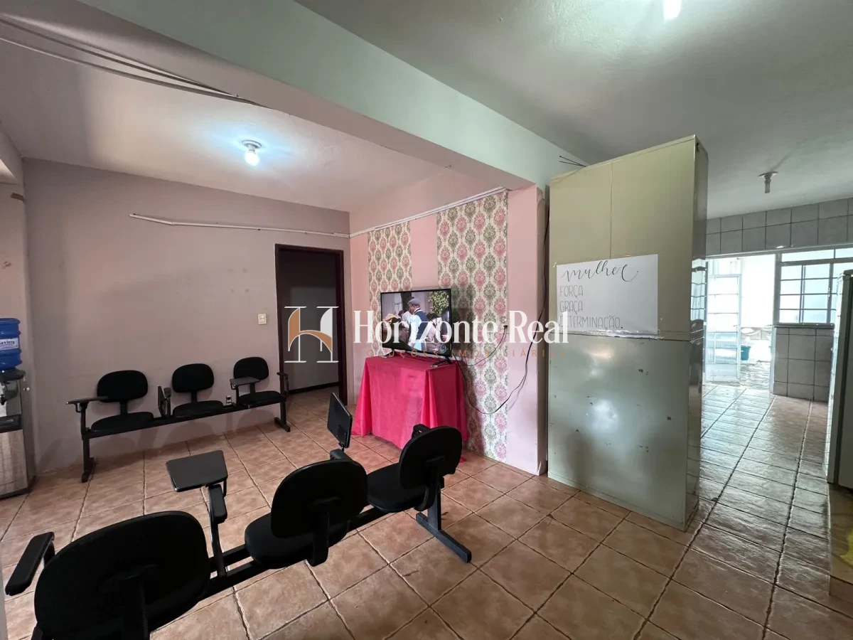 Imagem de OPORTUNIDADE IMPERDÍVEL ! CASA Á VENDA COM ESPAÇO EXTRA PARA RENDA .