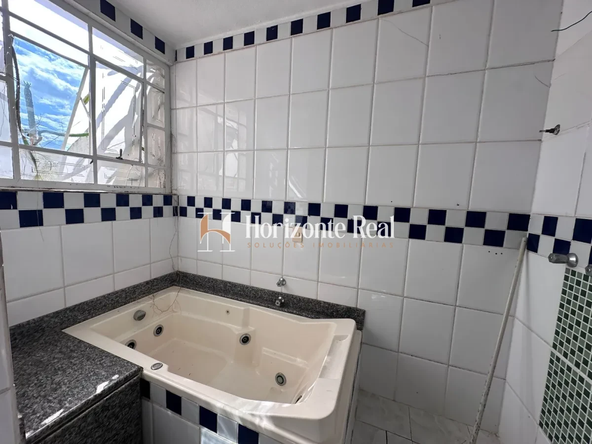 Imagem de OPORTUNIDADE IMPERDÍVEL ! CASA Á VENDA COM ESPAÇO EXTRA PARA RENDA .