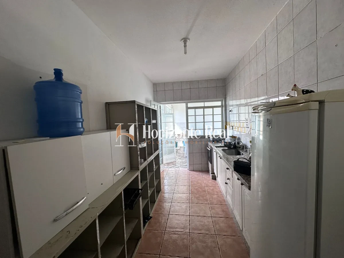 Imagem de OPORTUNIDADE IMPERDÍVEL ! CASA Á VENDA COM ESPAÇO EXTRA PARA RENDA .